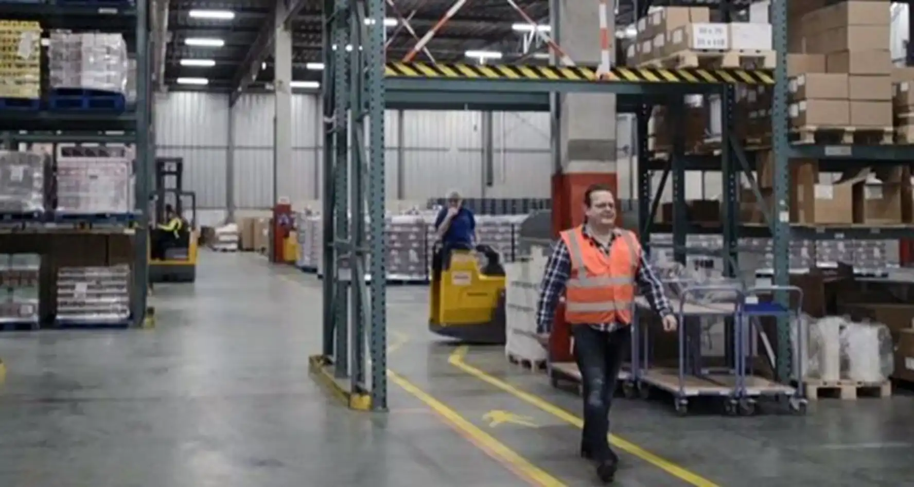 Bekijk de film over Kuehne + Nagel