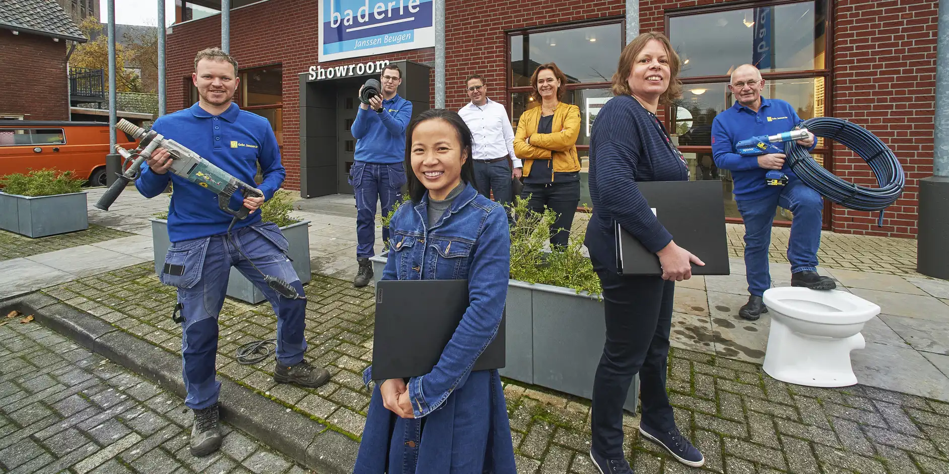 De verschillende medewerkers die bij Gebr. Janssen werken vertellen over het werk