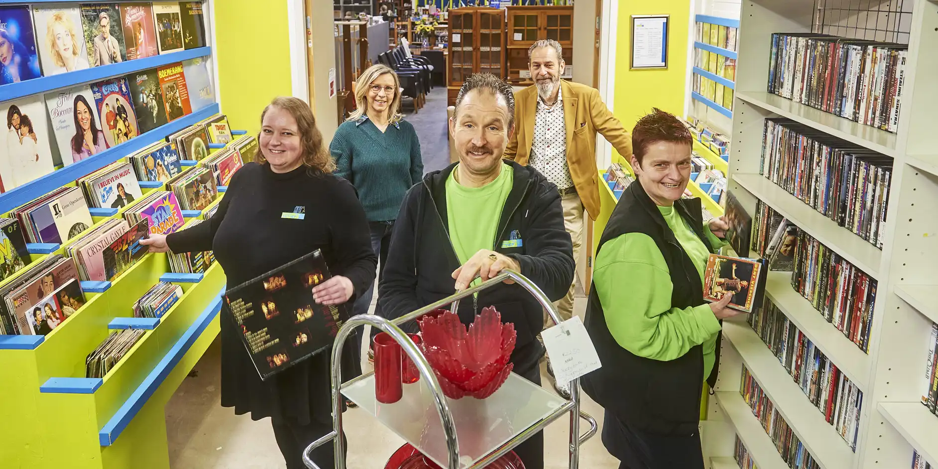 De medewerkers van de kringloopwinkel vertellen hun verhaal